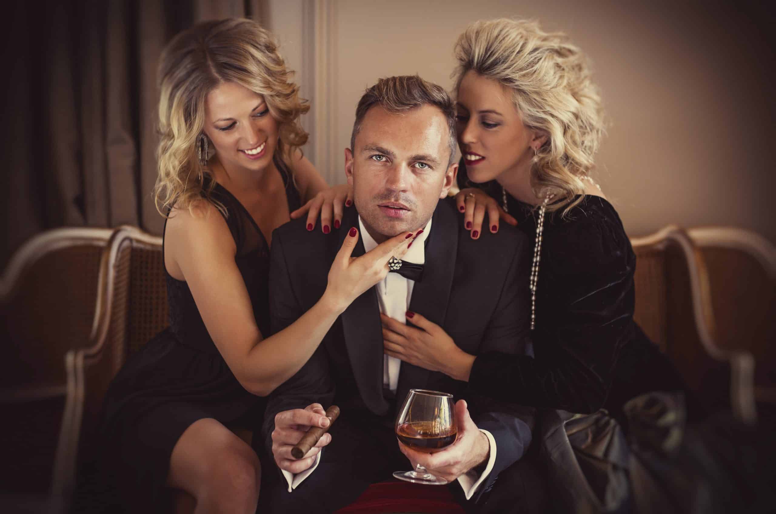 12.  The Reality Of Sugar Baby Relationships - ir5ecqz